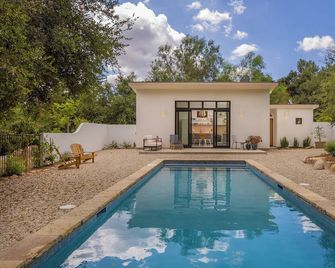 Secluded pool house retreat in Ojai - Охай - Басейн