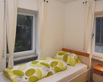 Single room - Guesthouse am Römerberg 2 - Lorch am Rhein - Schlafzimmer