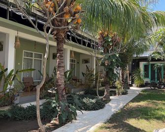 Palm Trees Villas - Pemenang