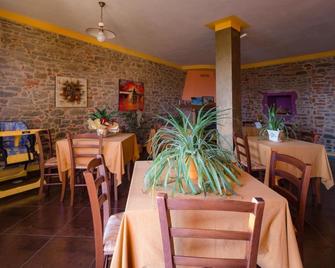All'Ombra del Castello - Novello - Restaurant