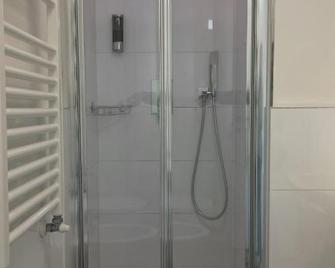 La Brise - Marina Di Pietrasanta - Salle de bain