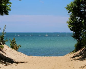 Fall Special: September/October Is Discounted! Beautiful Cape Cod Home - Orleans - Beach
