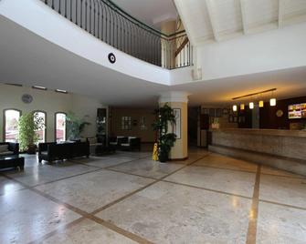 Club Aida - مارماريس - ردهة