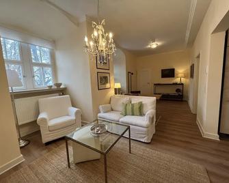 Hinterburg Schlitz Ferienappartements - Schlitz - Living room