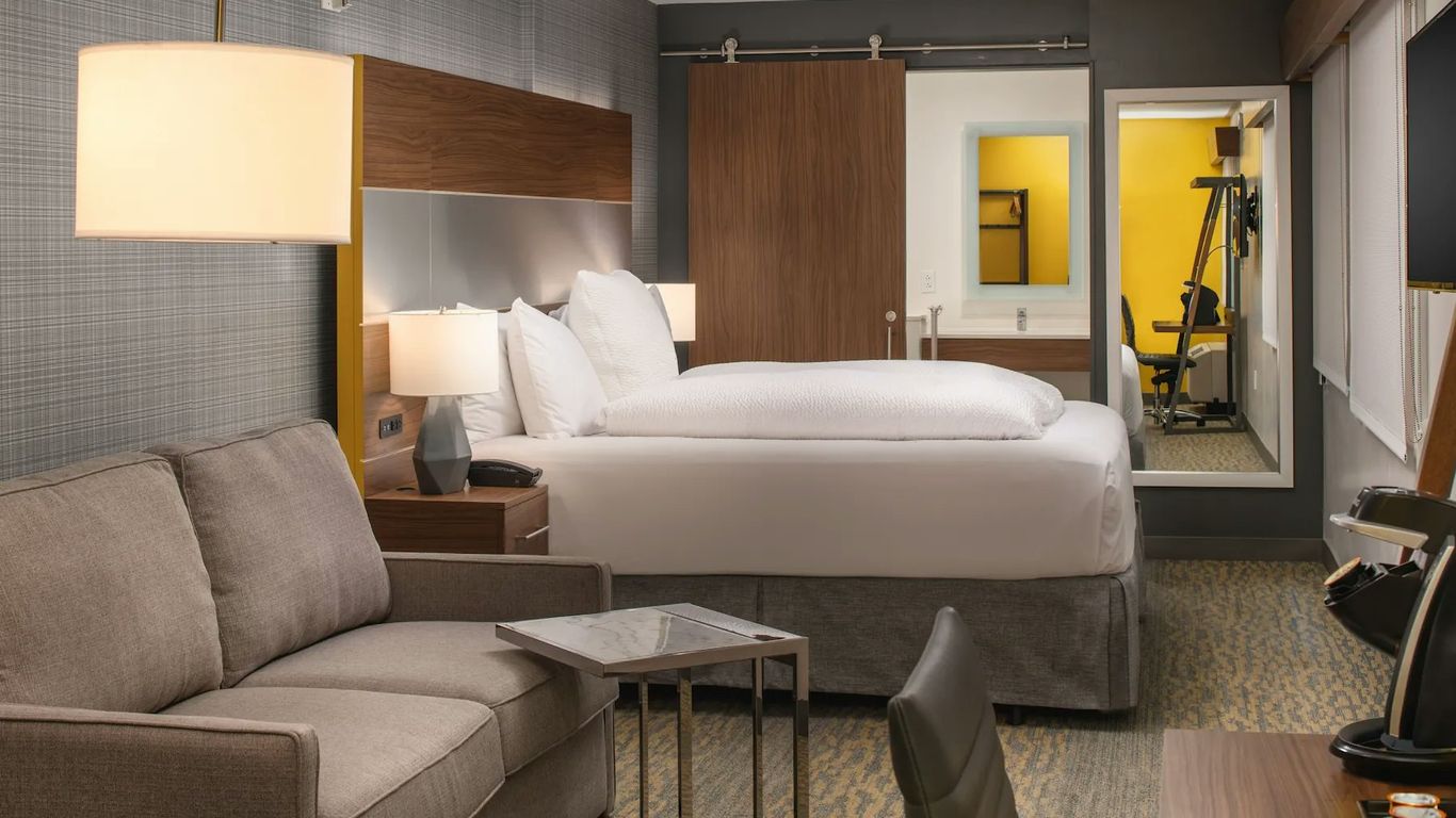 Staypineapple, Hotel Z, Gaslamp San Diego