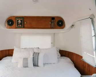 Vintage Airstream - Marble Falls - Ložnice