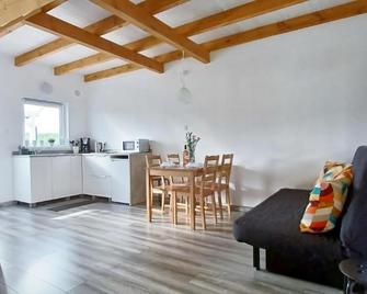 Domki 7 Houses Rewal - Rewal - Wohnzimmer