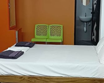 Danshika Temple Residency - Mayiladuthurai - Bedroom