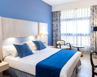 Hotel Nuevo Boston - Madrid - Schlafzimmer