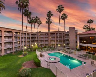 بست ويسترن بلس سكوتسديل ثاندربيرد سويتس - سكوتسدايل - مبنى