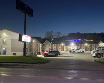 American Inn Council Bluffs - Council Bluffs - Toà nhà
