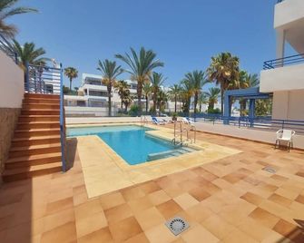 2 Bed Apt - Close To Beach - Pool - Balcony - Mojacar - Zwembad