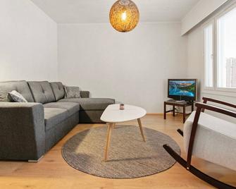 Holiday Home Ylä-luosta by Interhome - Rautavaara - Sala de estar