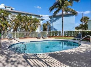 Downtown Stuart Vacation Rental! - Stuart - Pool