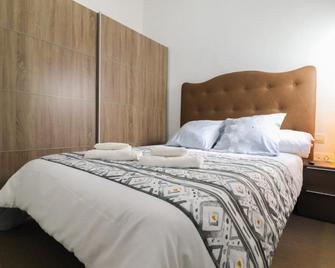 Apartamentos Bello Tenerife - Santa Cruz de Tenerife - Bedroom