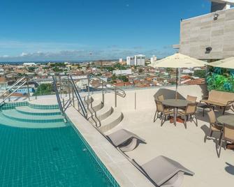 Verano Pajuçara by Tropicalis - Maceió - Pool