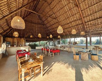 Kuoom Serengeti - Robanda - Restaurant