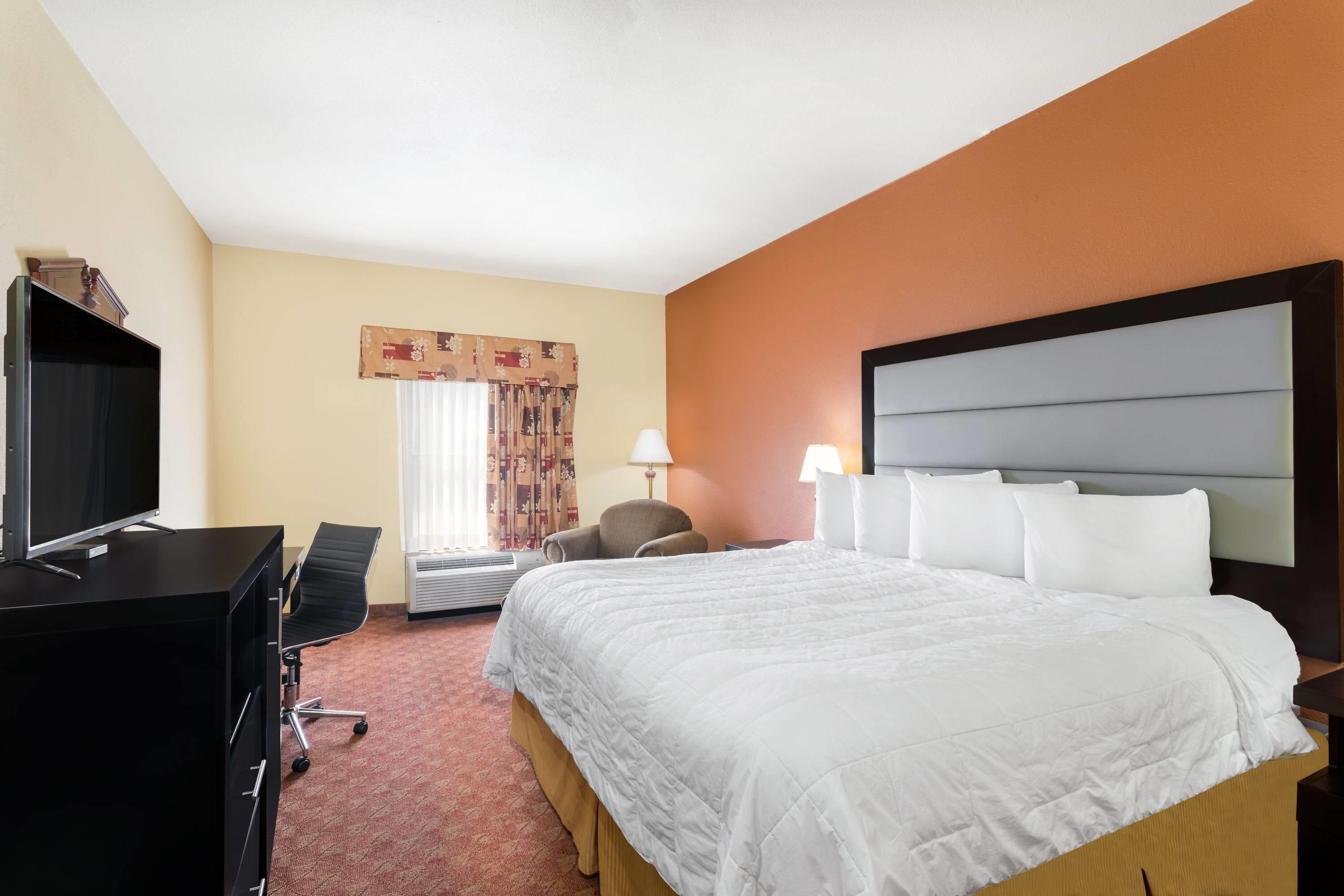 Baymont by Wyndham Fayetteville - Fayetteville - Yatak Odası