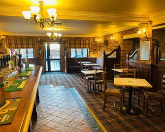 ذي أوكس هوتل - ألنويك - بار