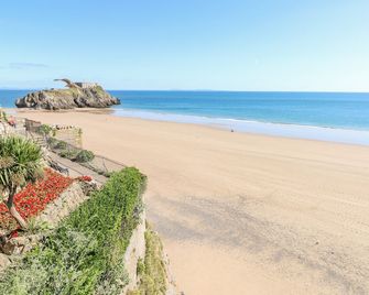 Penn Lea - Tenby - Beach