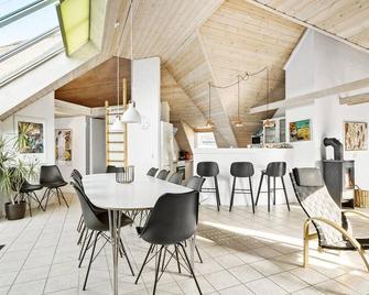 Lovely Home In Ringkøbing With Sauna - Ringkobing - Jídelna