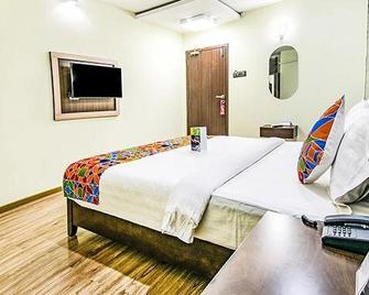 Fabhotel Prince Park - Vellore - Bedroom