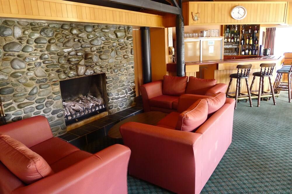 The Village Inn Hotel - טה אנאו - טרקלין
