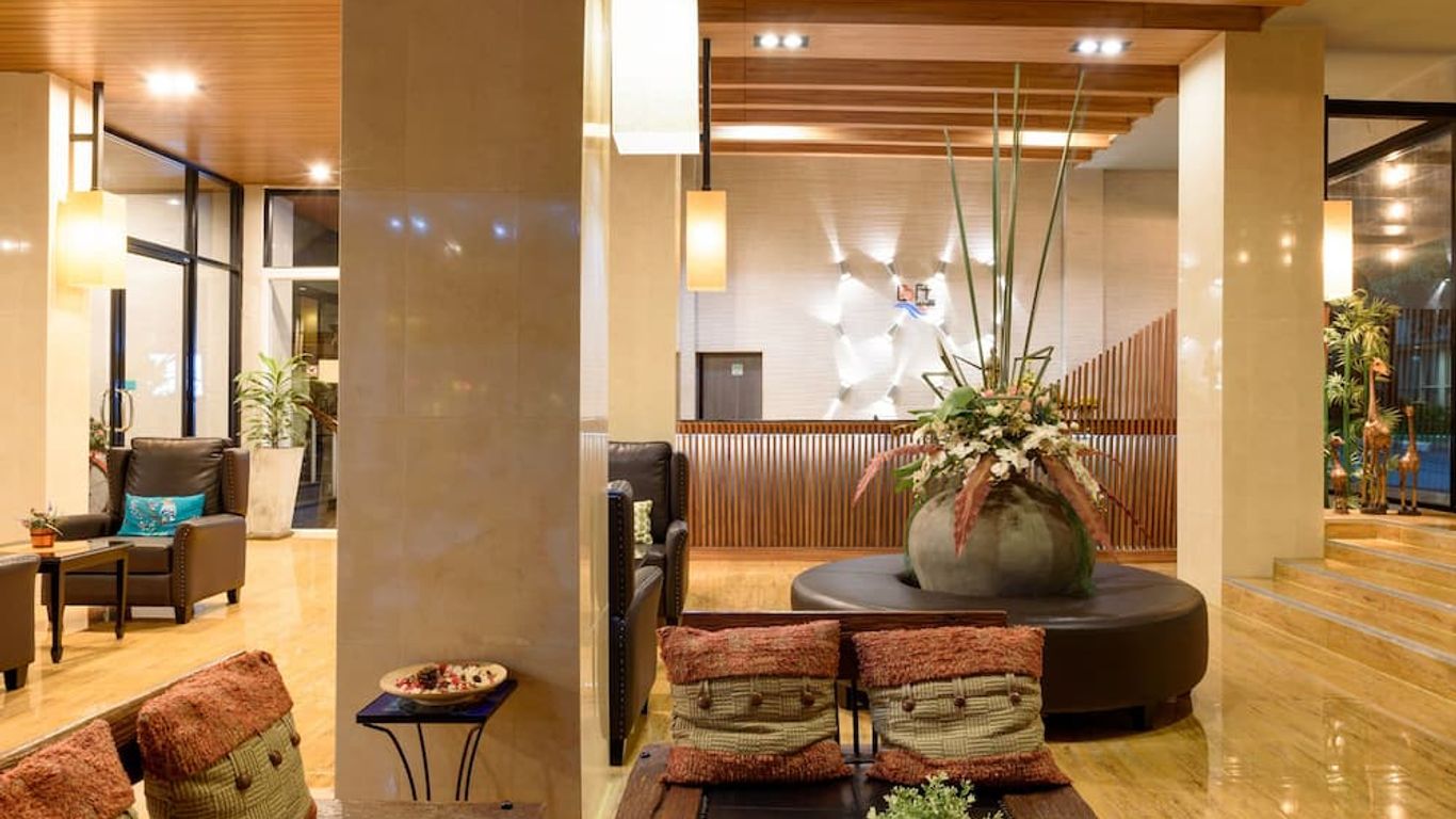 ذا لوفت سيسايد سريراتشا