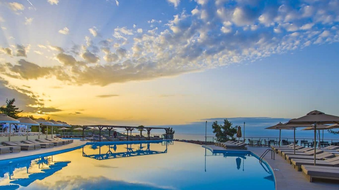 Alia Palace Hotel - Adults Only 16+