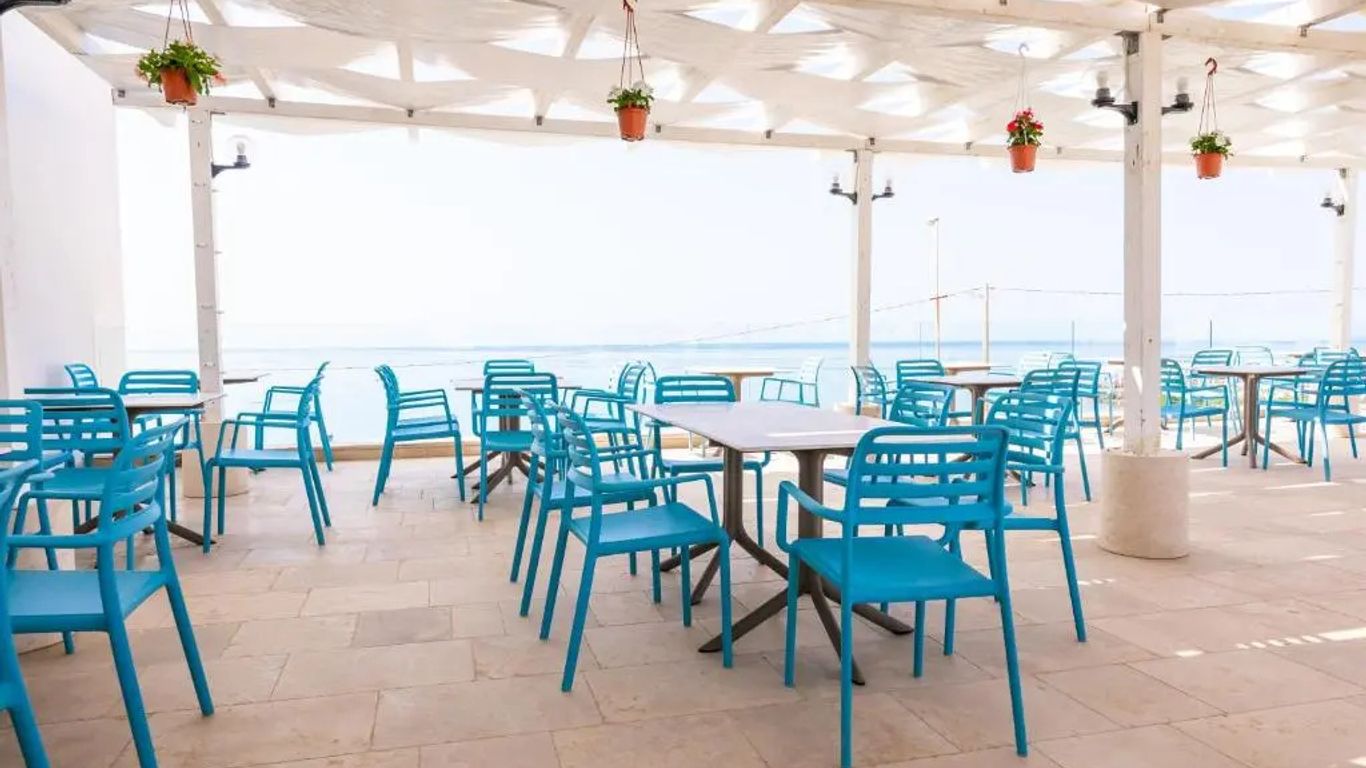 أوتل مانيا جريسيا