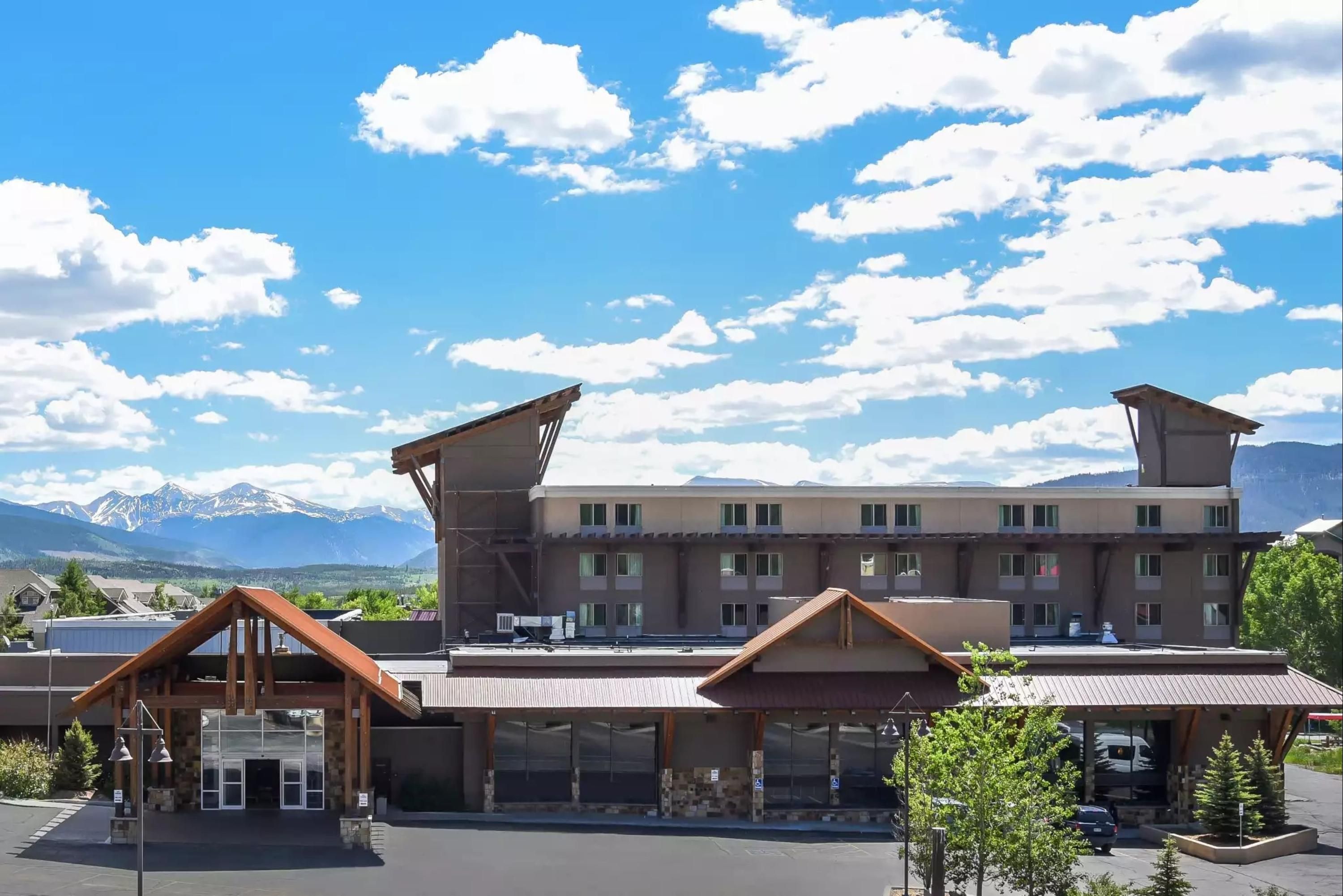 Holiday Inn Frisco by IHG - Frisco - Edificio