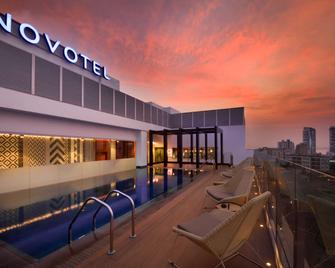 Novotel Kinshasa La Gombe - Кіншаса - Басейн