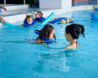 Chelsea Hotel Toronto - Toronto - Pool