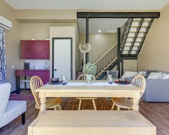 Cozy Canterbury Guest House W/ Shared Pool & Kayak - Canterbury - Yemek odası