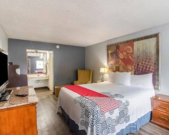 Hotel O Daylight Inn Elkhart I-90, In - Elkhart - Schlafzimmer