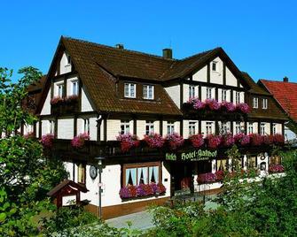 Hotel Hirsch - Baiersbronn - Gebouw