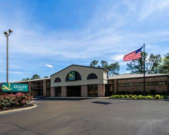 Quality Inn - Tupelo - Building