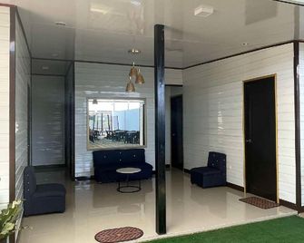 Us Ville Inn - Valencia City - Lobby