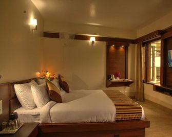 The Palm Hotel - Haldwani - Ložnice