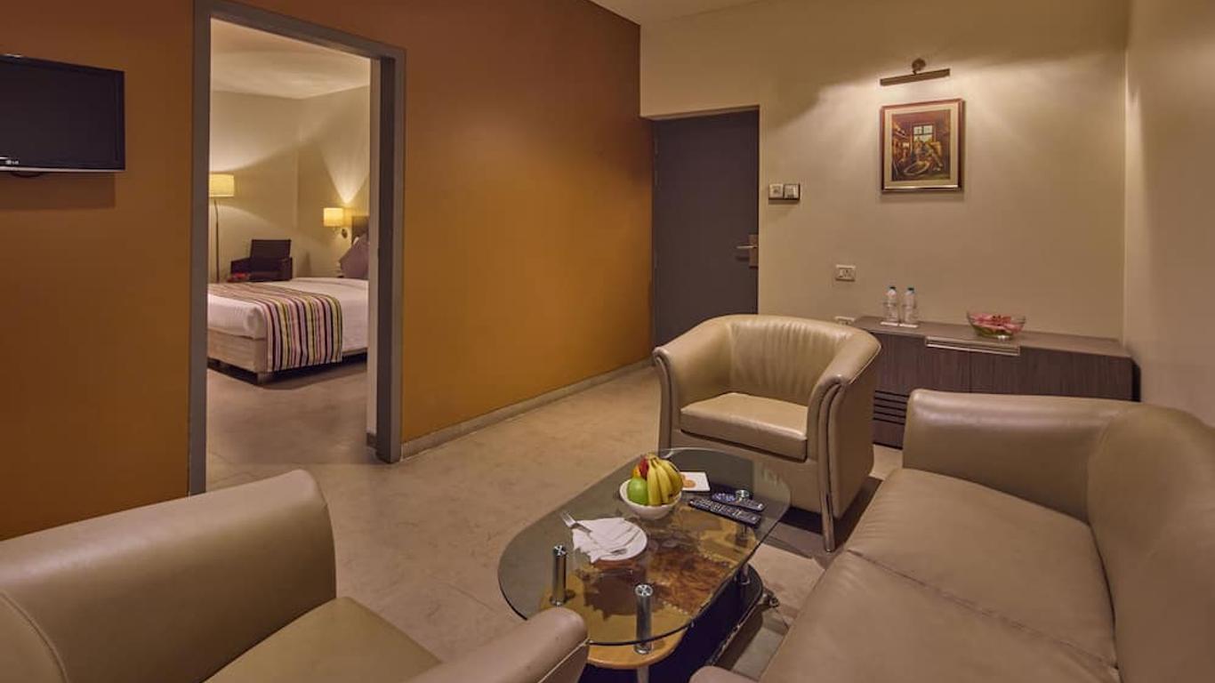 جولدن أمون ريزورت