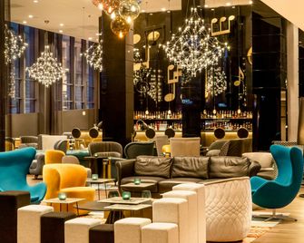 Motel One Warsaw-Chopin - Warsaw - Bar