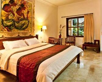 Hotel Grand Kumala - Kuta - Kamar Tidur