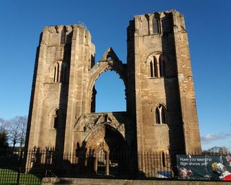 Lossiemouth House - Лоссімут