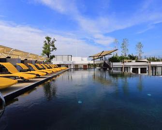 Varinah Resort - Sam Roi Yot - Pool