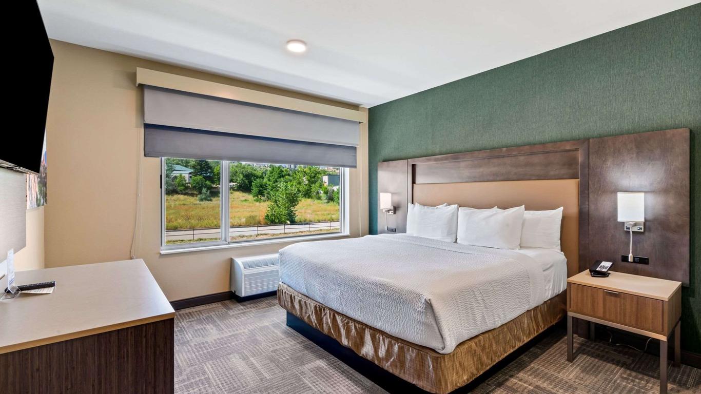 Best Western Plus Fillmore Inn & Suites