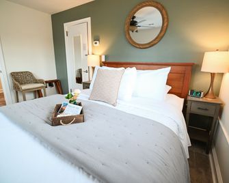 The Lakehouse Inn Geneva - Geneva