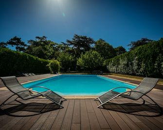 Domaine Du Val De Cèze - Баньоль-сюр-Сез - Басейн