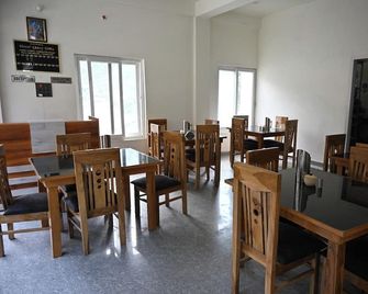 Hotel Uday Villa - Kharsālī - Restaurante