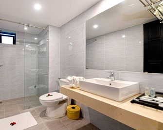 Hoi An Dream City Hotel - Hoi An - Bad