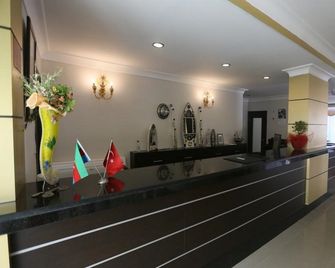 Mysea Hotels Alara - Okurcalar - Front desk